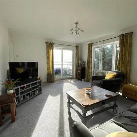 Image 4 - Bella Vista, 19 Upper Church Road, Weston-super-Mare, BS23 2DX, United Kingdom - Apartment for sale