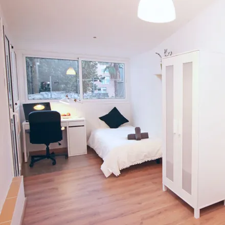 Rent this 1studio room on Carrer de la Marina in 127, 08013 Barcelona