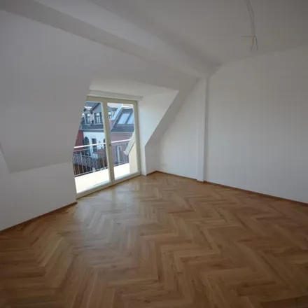 Rent this 5 bed apartment on Leipziger Straße 18b in 04451 Borsdorf, Germany