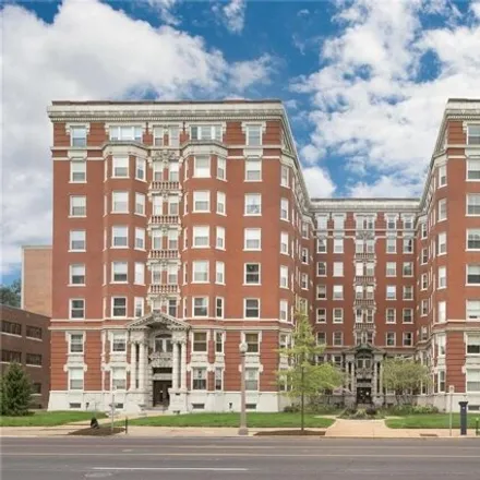 Buy this 2 bed condo on St. Regis Apartments in 4950 Lindell Boulevard, St. Louis