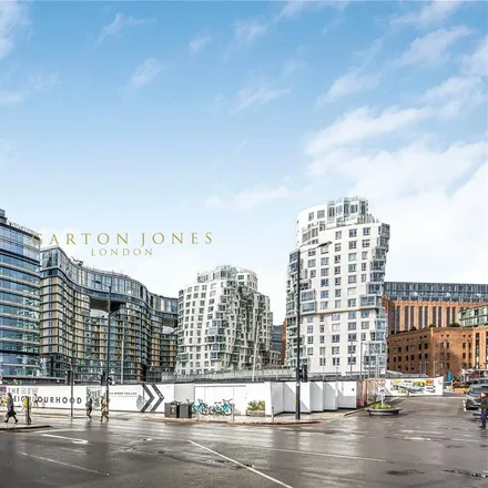 Image 9 - Battersea Roof Garden, Electric Boulevard, Nine Elms, London, SW11 8BJ, United Kingdom - Apartment for rent