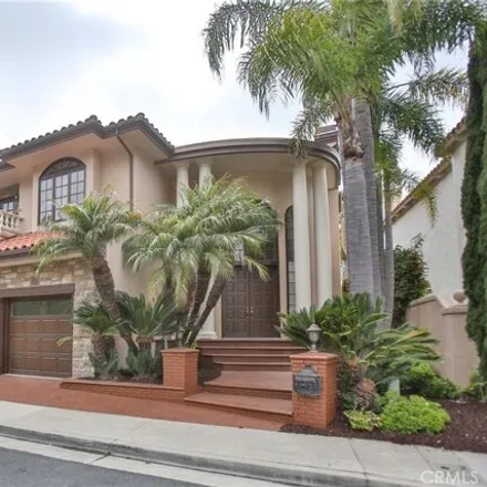 Buy this 5 bed house on 19 Belmont in Newport Beach, CA 92660