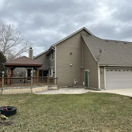 Image 3 - 11250 West Heritage Drive, West Granville, Milwaukee, WI 53224, USA - House for sale
