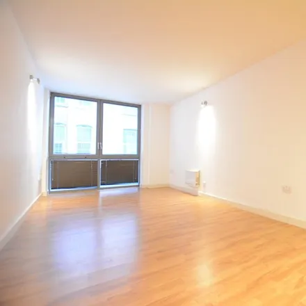 Image 1 - The Hicking Building, Summer Leys Lane, Nottingham, NG2 3AN, United Kingdom - Apartment for rent