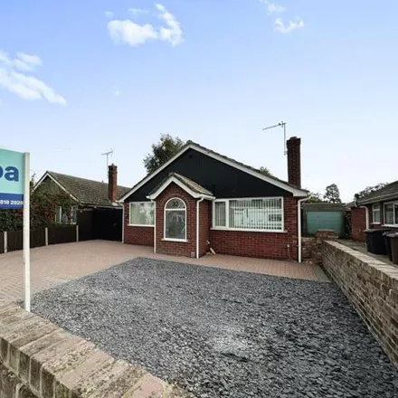 Buy this 4 bed house on Yew Tree Farm in Saxilby Road, Skellingthorpe