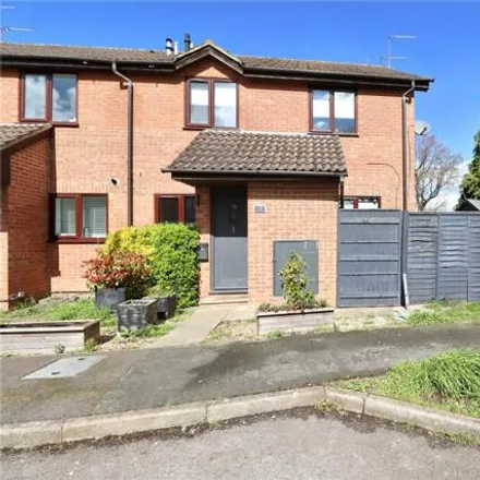 Buy this 2 bed house on Newsham Road in Woking, GU21 3LA