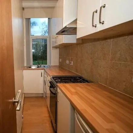 Image 3 - Tesco, Bridgend, Kilbirnie, KA25 7DF, United Kingdom - Apartment for rent