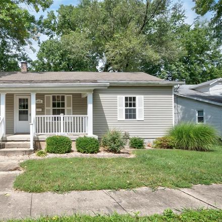 Rent this 3 bed house on 883 West Vernor Street in Nashville, IL 62263