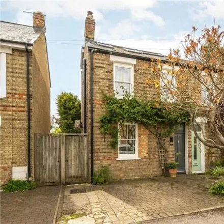 Buy this 3 bed duplex on 29 Harpes Road in Sunnymead, Oxford