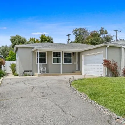 Rent this 3 bed house on 4853 Calhoun Avenue in Los Angeles, CA 91423