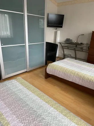 Rent this 1 bed apartment on Im Hahnenschrei 8 in 40822 Mettmann, Germany