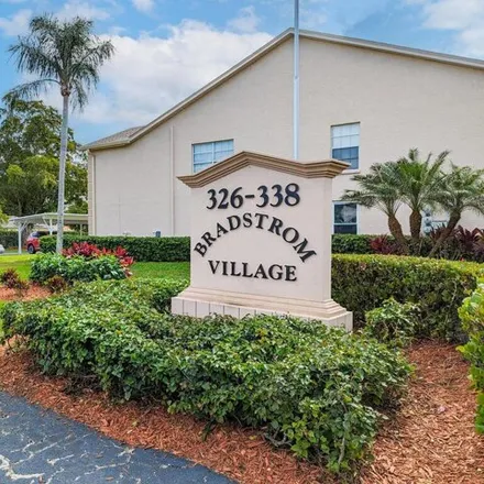 Image 1 - 380 Bradstrom Circle, Lely, Collier County, FL 34113, USA - Condo for sale