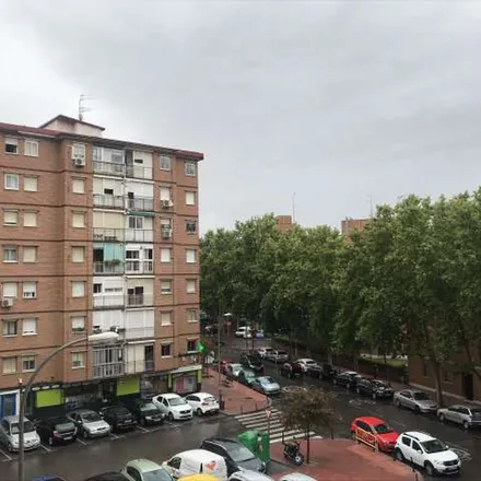 Image 3 - Calle Corinto, 1, 28804 Alcalá de Henares, Spain - Apartment for rent