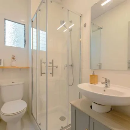 Rent this 3 bed apartment on Carrer dels Centelles in 46006 Valencia, Spain