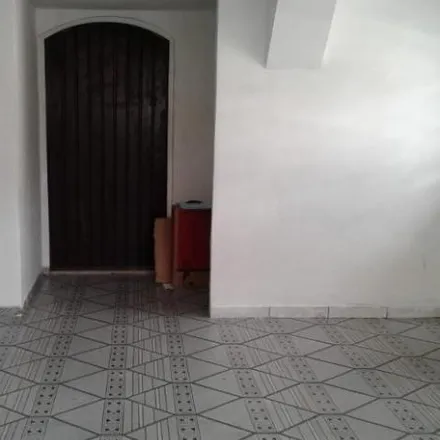 Buy this 3 bed house on Rua Guarulhos in Cohab II, Carapicuíba - SP