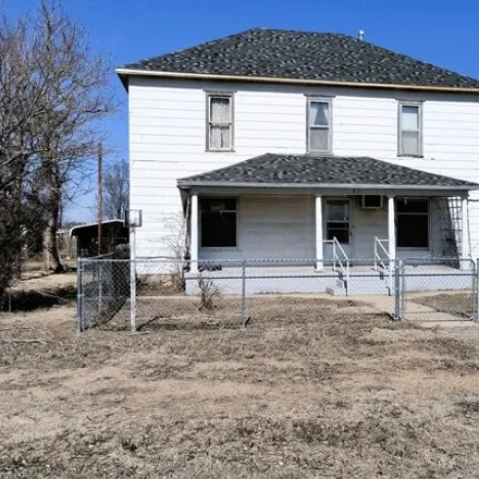Buy this 5 bed house on 799 Rose Avenue in Larned, KS 67550