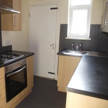 Rent this 3 bed townhouse on Deansburn Road in Liverpool, L13 8AW