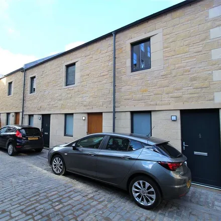 Rent this 2 bed townhouse on 4 Broughton Street Lane in City of Edinburgh, EH1 3LE