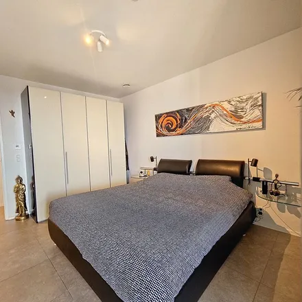 Rent this 2 bed apartment on Baeckelmansstraat 1 in 2000 Antwerp, Belgium
