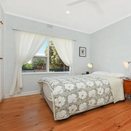 Rent this 2 bed house on Hayborough SA 5211
