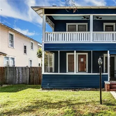 Rent this 2 bed house on 1122 South Myrtle Avenue in Sanlanta, Sanford