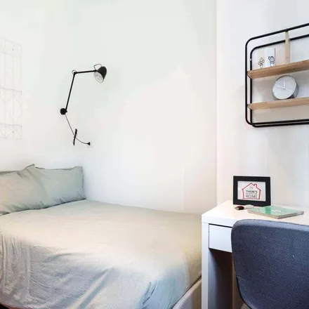 Rent this 5 bed room on Piazza Ovidio in Via Dalmazia, 20059 Milan MI
