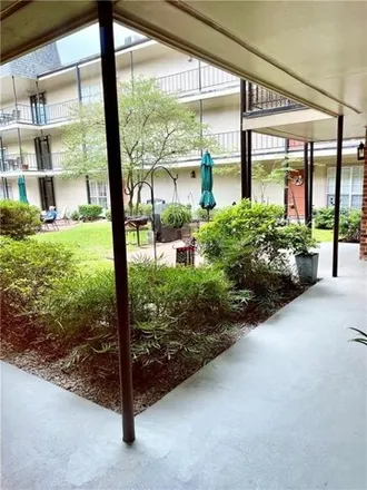 Image 2 - 2521 Metairie Lawn Drive, Metairie, LA 70002, USA - Condo for sale