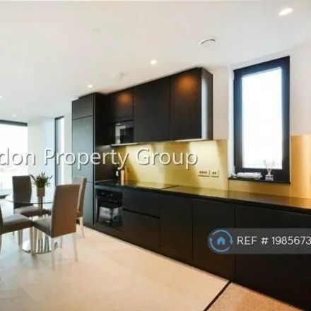 Image 5 - The Waterman, 5 Chandlers Avenue, London, SE10 0UE, United Kingdom - Apartment for rent