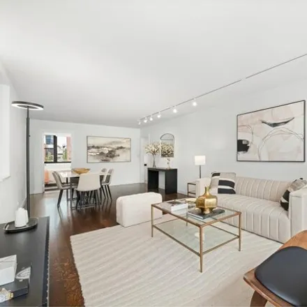 Image 2 - 58 Horatio Street, New York, NY 10014, USA - Apartment for sale