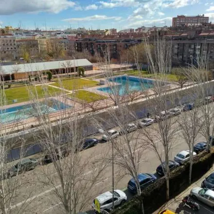 Image 2 - Piscina de Peñuelas, Calle de Arganda, 28005 Madrid, Spain - Apartment for rent