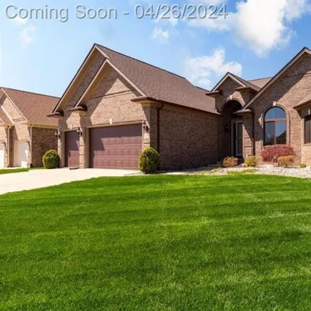 Image 2 - 32124 Bondie Drive, Brownstown Charter Township, MI 48173, USA - House for sale