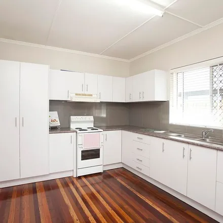 Rent this 3 bed apartment on 61 Norton Street in Upper Mount Gravatt QLD 4122, Australia