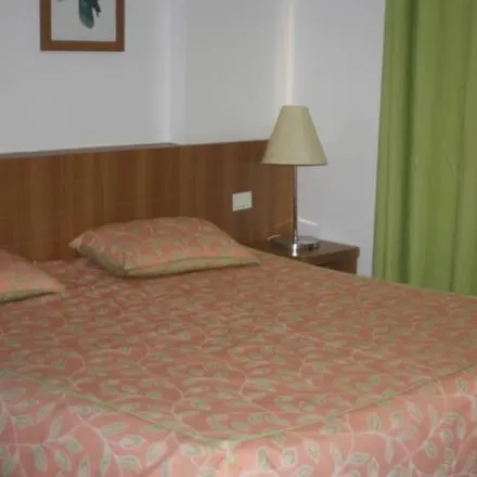 Rent this 2 bed apartment on Estação do Pão in Avenida Ministro Elias Bufaiçal, Jardim Belvedere
