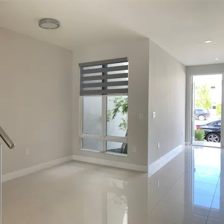 Image 3 - 10456 Northwest 66th Street, Doral, FL 33178, USA - Townhouse for rent
