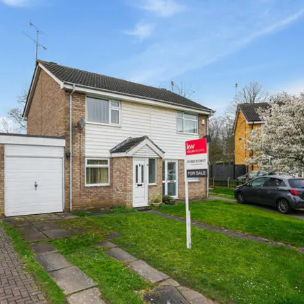 Buy this 2 bed duplex on Dunscroft Grove in Rossington, DN11 0UL