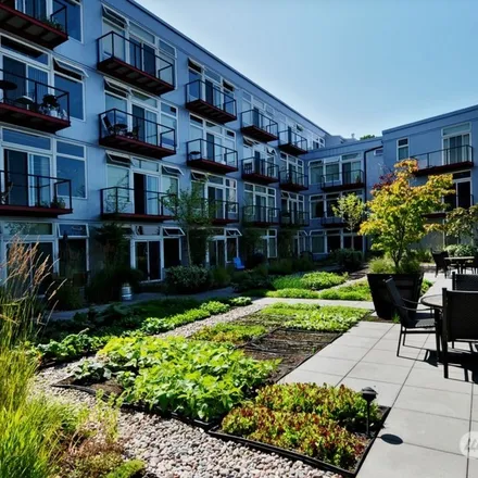 Image 6 - Ruby Condominiums, 2960 Eastlake Avenue East, Seattle, WA 98102, USA - Apartment for rent