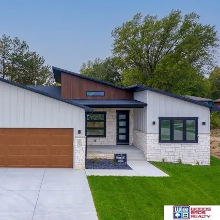 Buy this 4 bed house on South 88th Street in Lincoln, NE 68520
