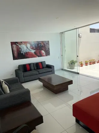 Rent this studio apartment on Botica Neosalud in General Trinidad Morán Avenue 570, Lince