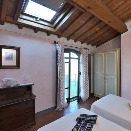 Rent this 5 bed house on 50051 Castelfiorentino FI