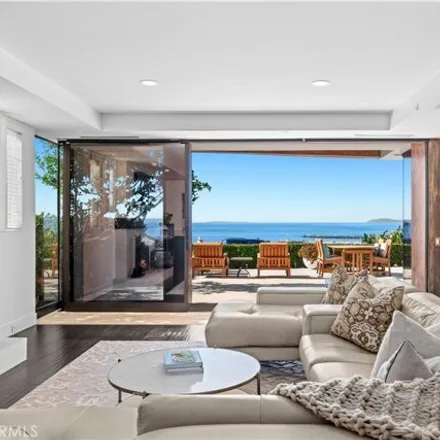 Image 5 - 3308 Ocean Blvd, Corona Del Mar, California, 92625 - House for sale