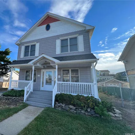 Buy this 3 bed house on 714 South 8th Street in Village of Lindenhurst, NY 11757