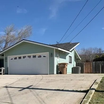Buy this 3 bed house on 22516 Hill Street in Golden Hills, Kern County