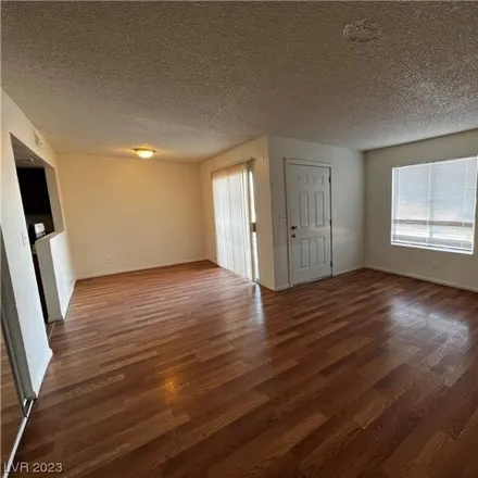 Image 5 - 6973 East Carey Avenue, Sunrise Manor, NV 89156, USA - Apartment for rent