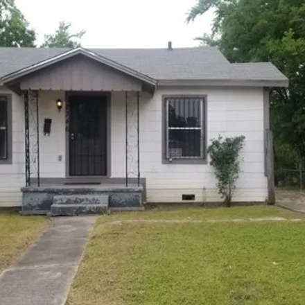 Rent this 2 bed house on 2354 Burnet Street in San Antonio, TX 78202