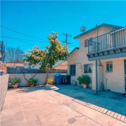 Buy this 3 bed house on 3808 South Normandie Avenue in Los Angeles, CA 90037