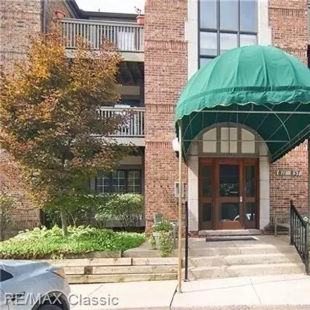 Buy this 2 bed condo on 817 Deer Court in Plymouth, MI 48170