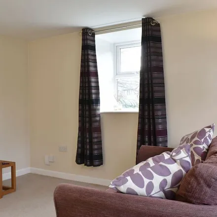 Rent this 1 bed townhouse on Calderdale in HX1 2HF, United Kingdom