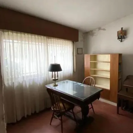 Buy this 4 bed house on José Ingenieros in Maipú 2ª Sección, Cordoba