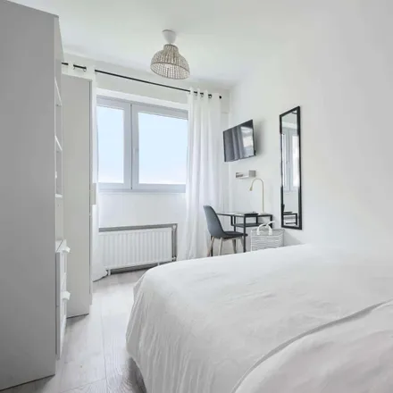 Rent this 1 bed room on 18 Rue des Frères Vaillant in 59800 Lille, France