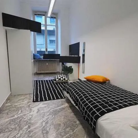 Image 8 - Piazza Statuto, 10 scala B, 10122 Turin Torino, Italy - Apartment for rent